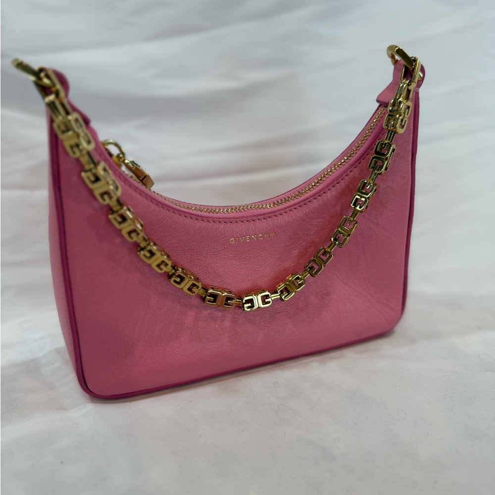 Authentic Mini Givenchy - Picture 17 of 17